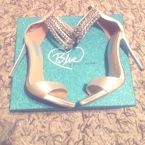 ⭐️OPEN TO OFFERS ⭐️Betsey Johnson Wedding Heels